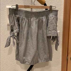 Kendall & Kylie off the shoulder top